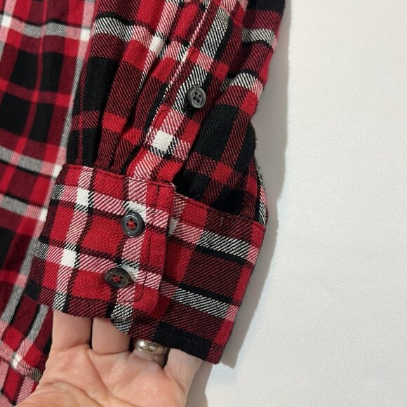 Talbots Women’s Shirt Medium Red Plaid Flannel Button Roll Tab Sleeves Bib Neck - Picture 8 of 10